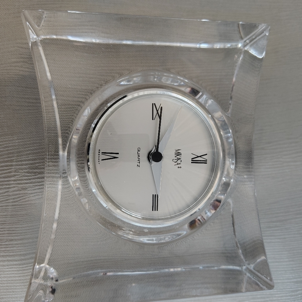 Mikasa Vintage Solitaire Crystal Clock - Picture 6 of 14